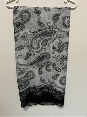 Women's Black & Gray Paisley scarf